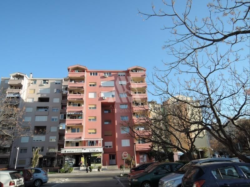 Квартира в Баре, Черногория, 57 м2 - фото 1