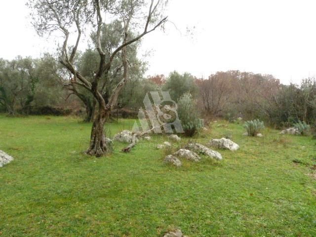 Земля в Утехе, Черногория, 3 300 м² - фото 2