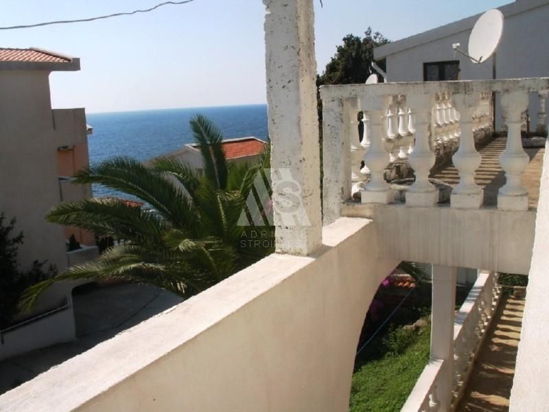 Дом в Добра Воде, Черногория, 195 м² - фото 8