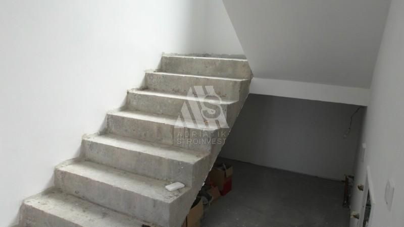 Коттедж в Баре, Черногория, 324 м² - фото 8