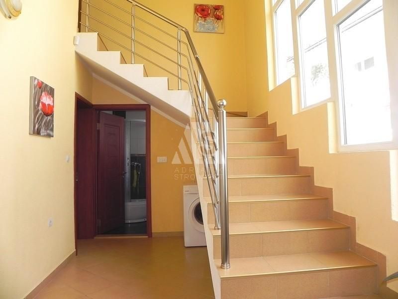 Коттедж в Баре, Черногория, 190 м² - фото 15