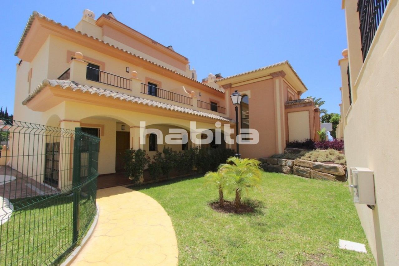Дом в Малаге, Испания, 137 м2 - фото 1