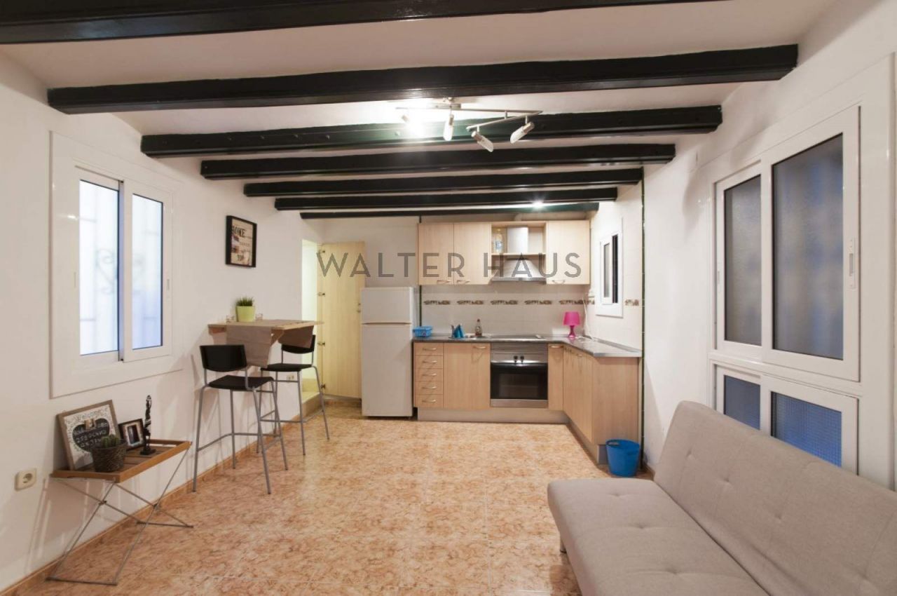 Квартира в Барселоне, Испания, 34 м2 - фото 1