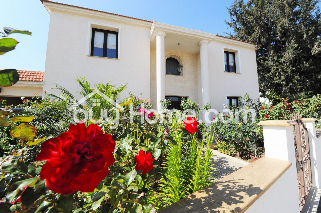 Дом в Ларнаке, Кипр, 327 м2 - фото 1