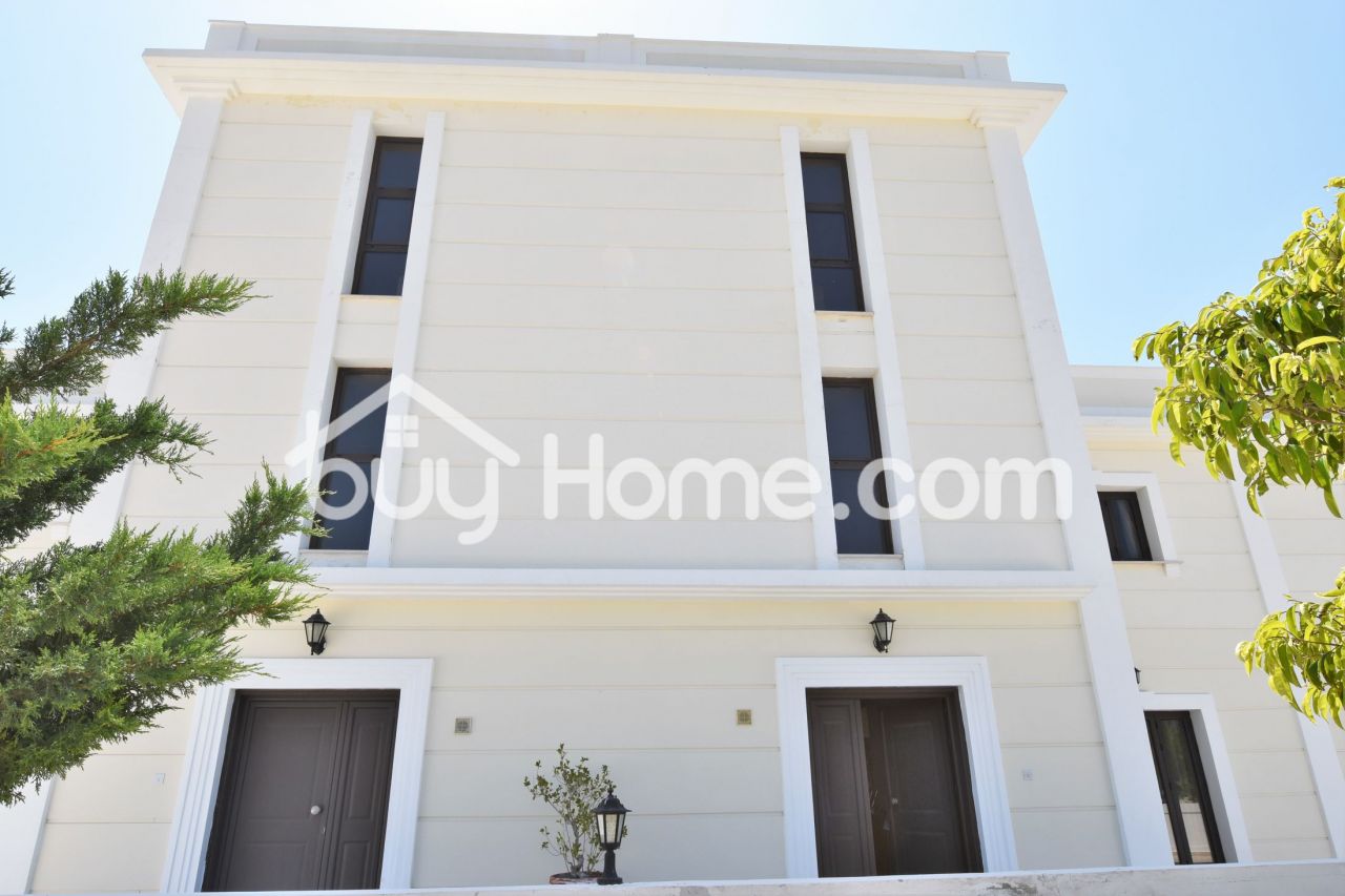 Дом в Ларнаке, Кипр, 700 м2 - фото 1