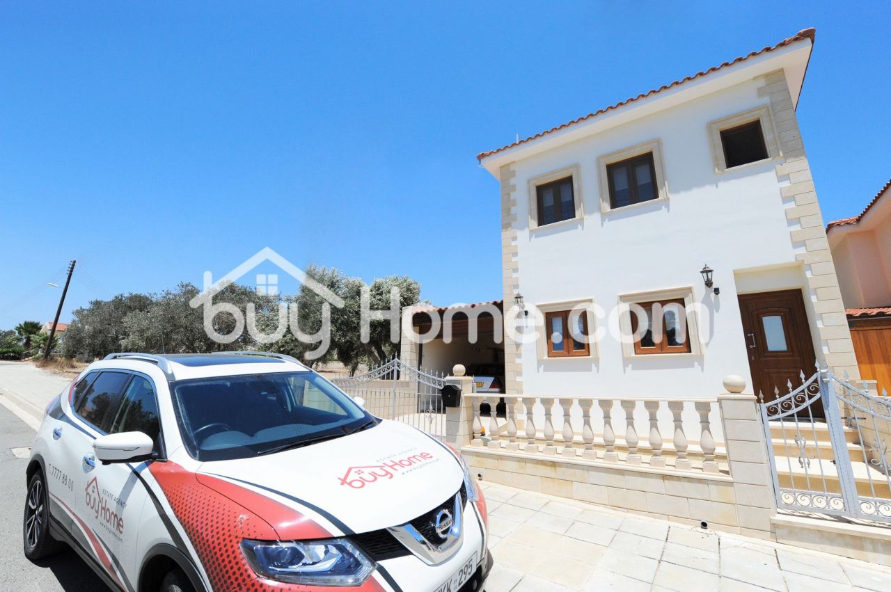 Дом в Ларнаке, Кипр, 180 м2 - фото 1