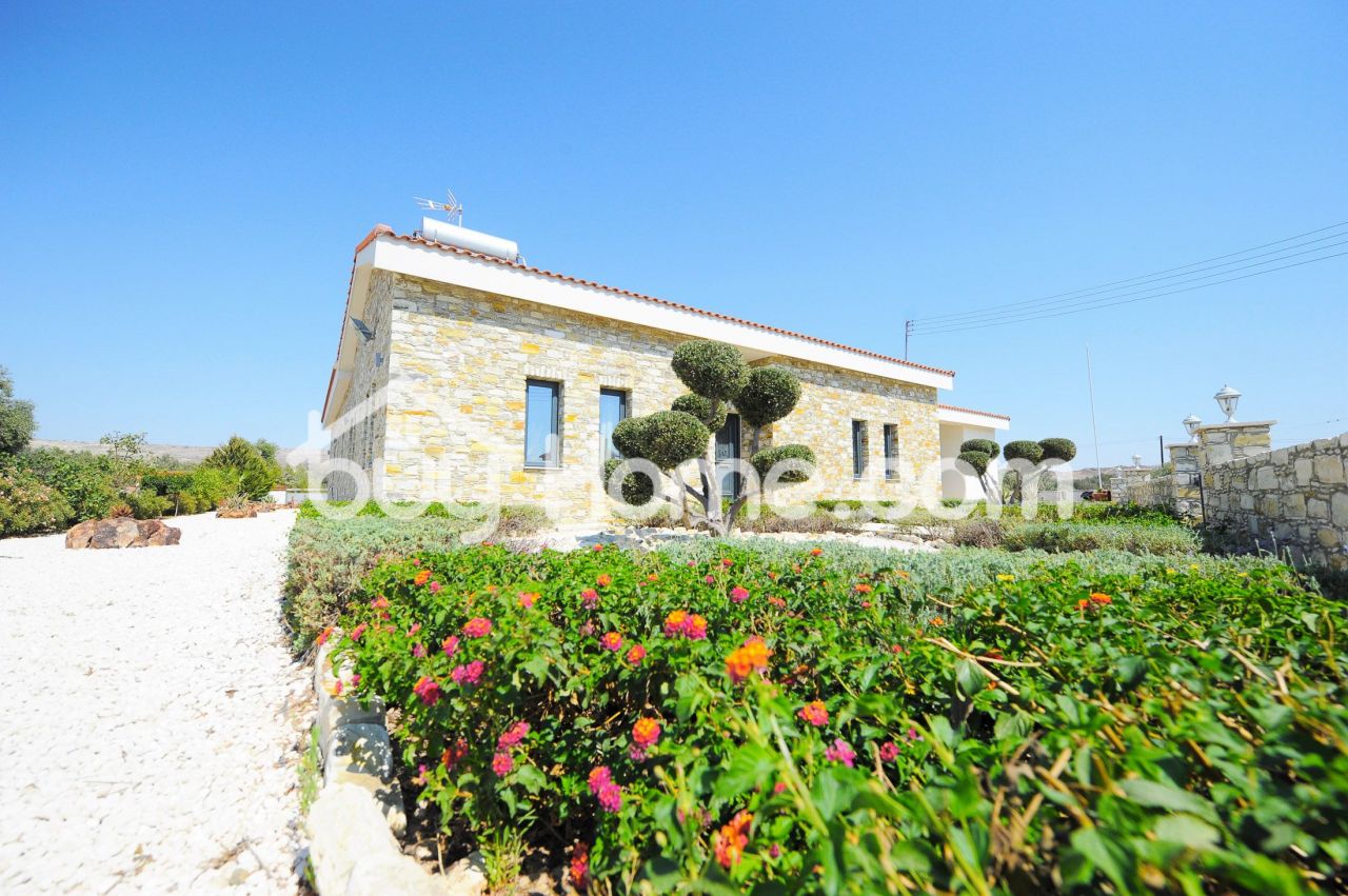 Дом в Ларнаке, Кипр, 280 м2 - фото 1