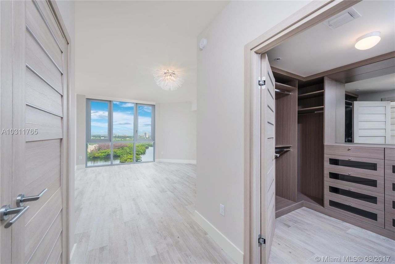 Апартаменты в Майами, США, 240 м² - фото 6