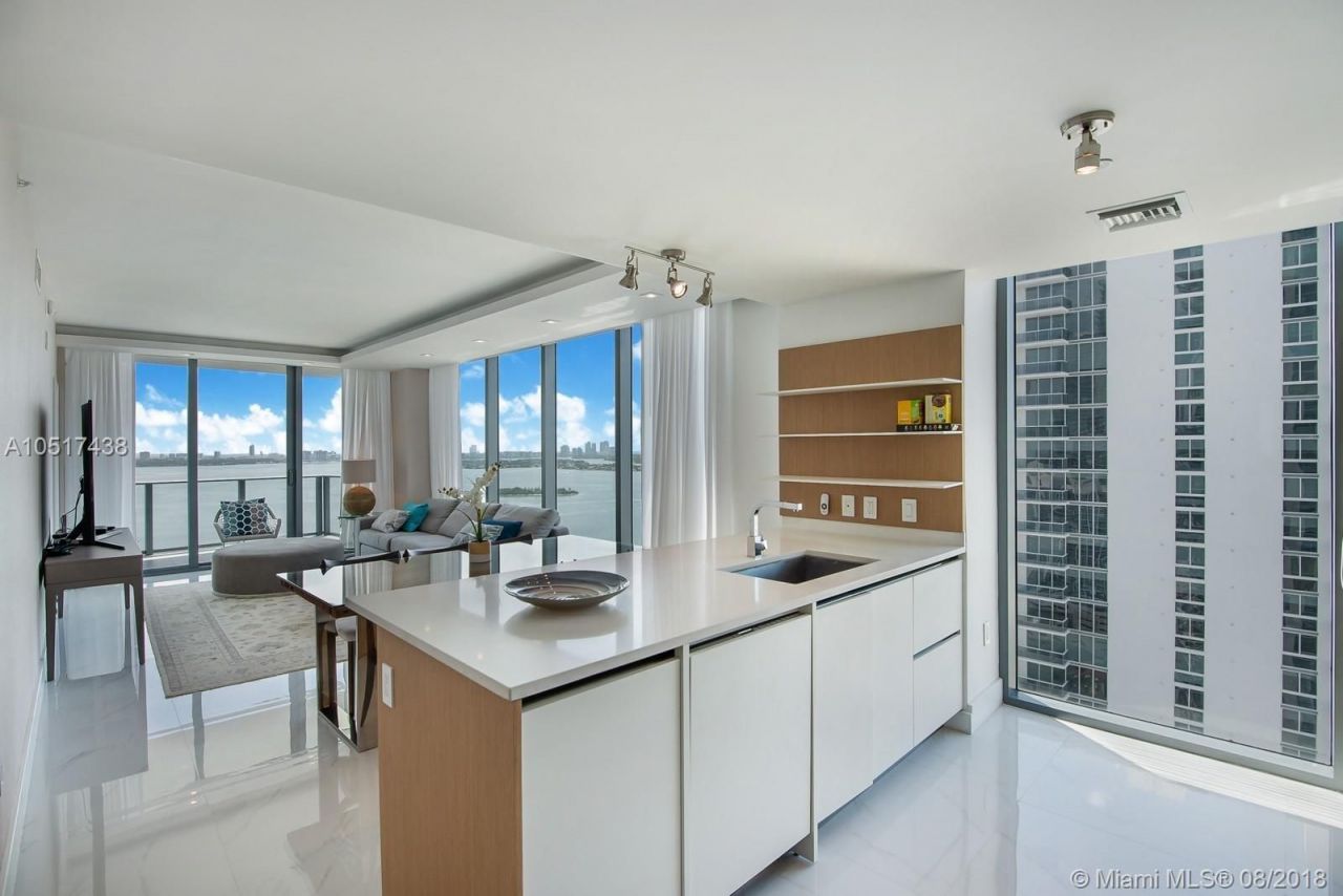 Апартаменты в Майами, США, 130 м2 - фото 1
