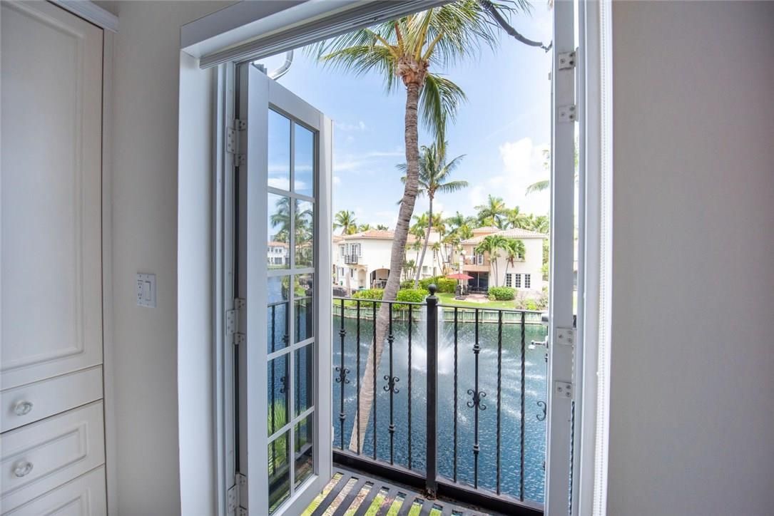 Дом в Майами, США, 280 м² - фото 5