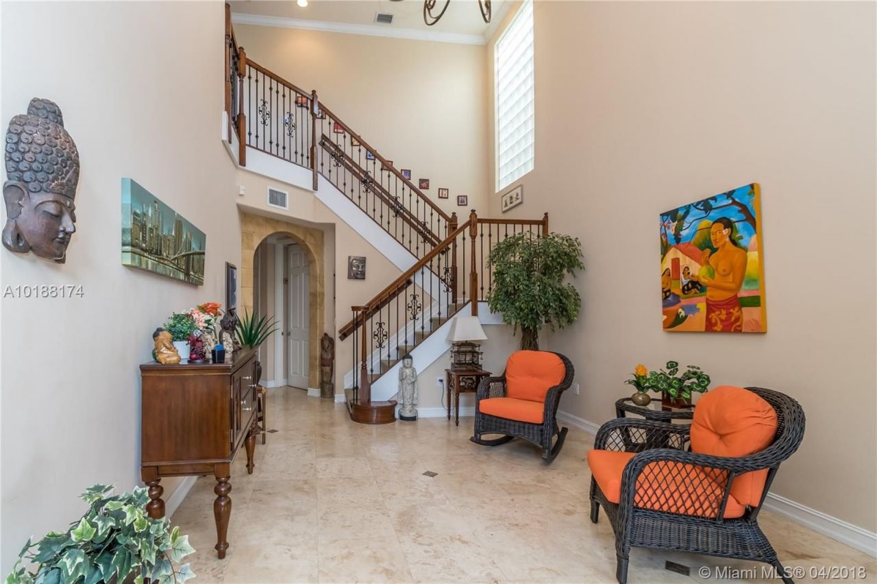 Дом в Майами, США, 250 м² - фото 2