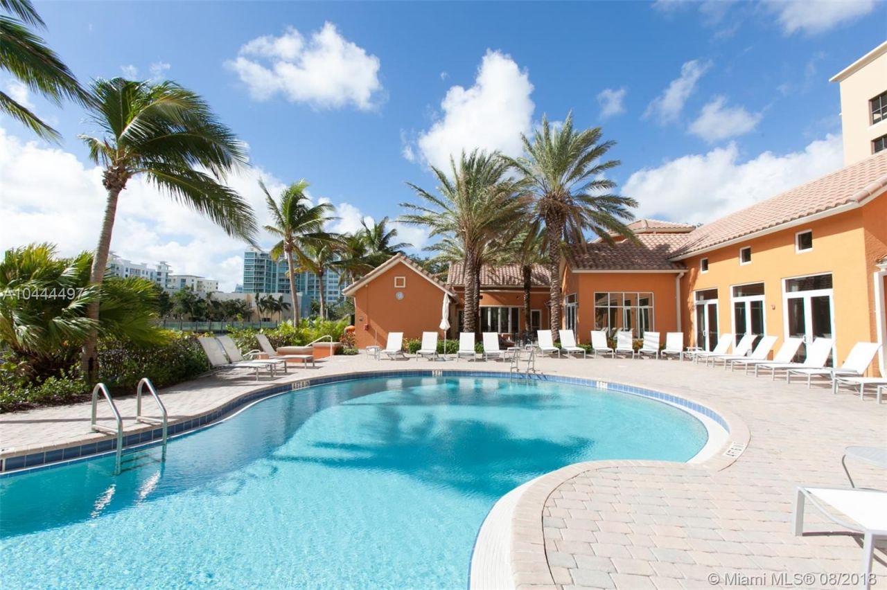 Квартира в Майами, США, 210 м² - фото 12