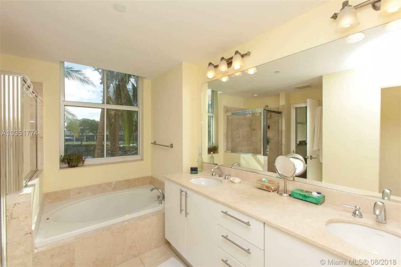 Таунхаус в Майами, США, 240 м² - фото 6