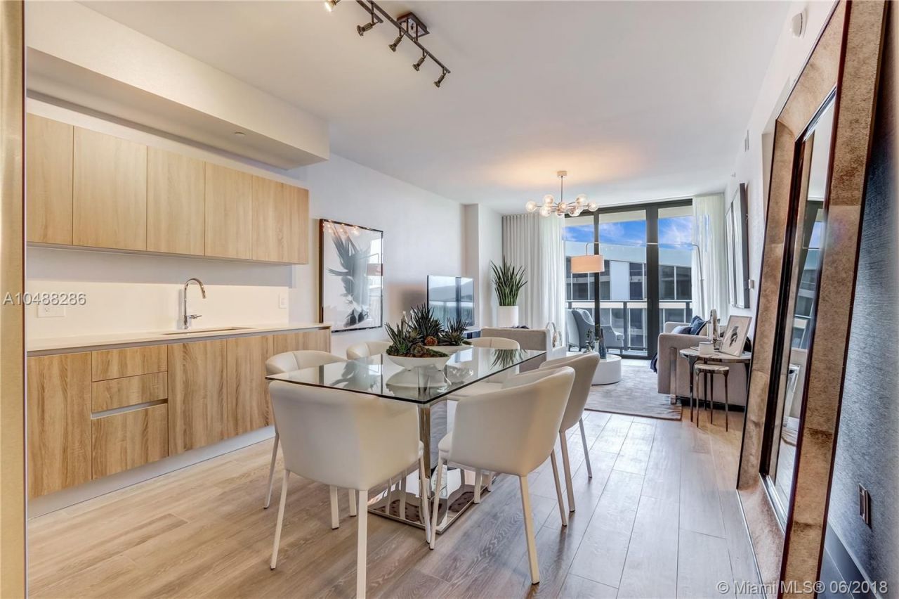 Квартира в Майами, США, 130 м² - фото 2