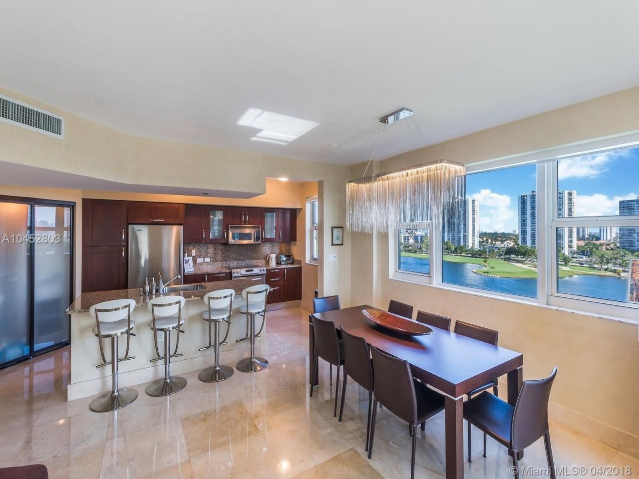 Квартира в Майами, США, 160 м² - фото 2