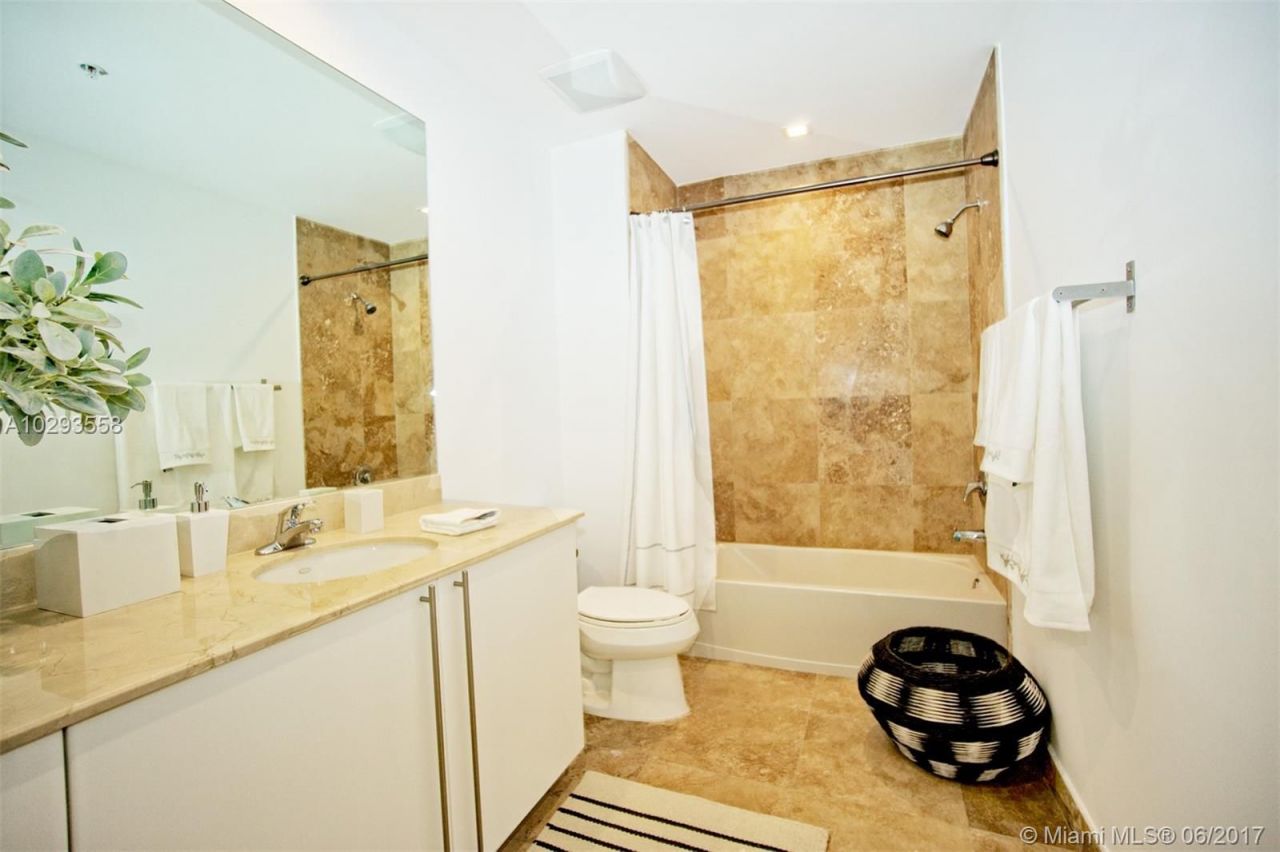 Квартира в Майами, США, 200 м² - фото 6