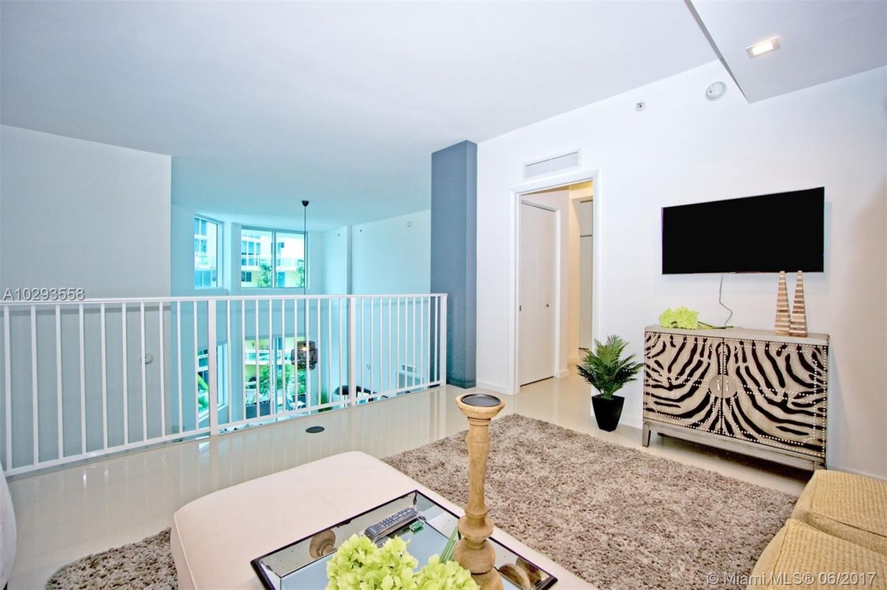 Квартира в Майами, США, 200 м² - фото 4