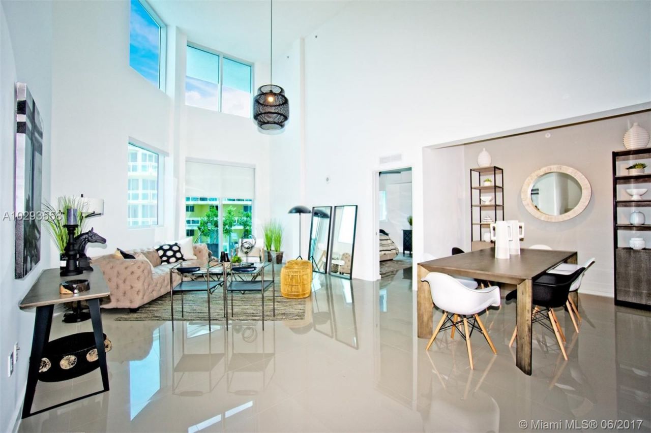 Квартира в Майами, США, 200 м² - фото 2