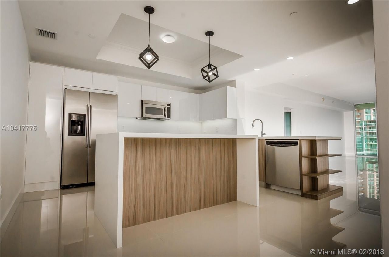 Квартира в Майами, США, 160 м² - фото 2