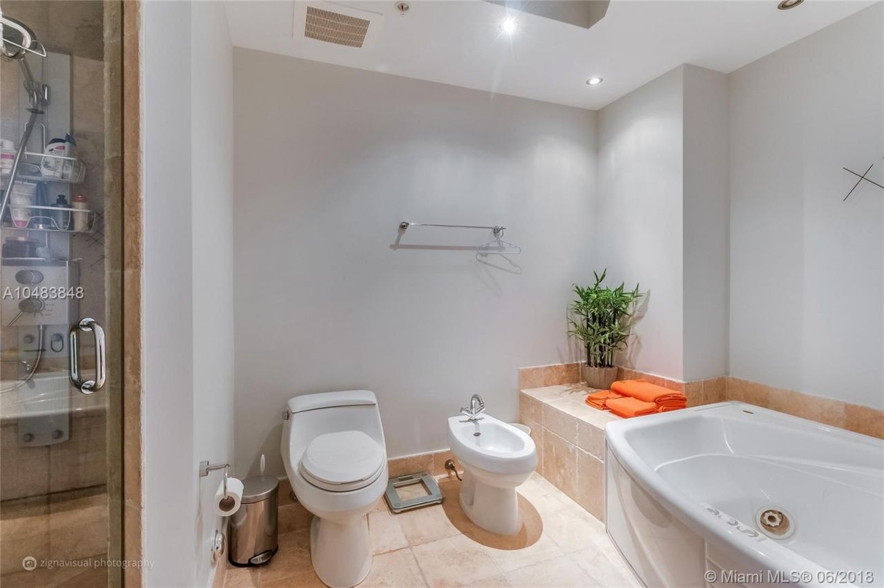 Апартаменты в Майами, США, 140 м² - фото 7