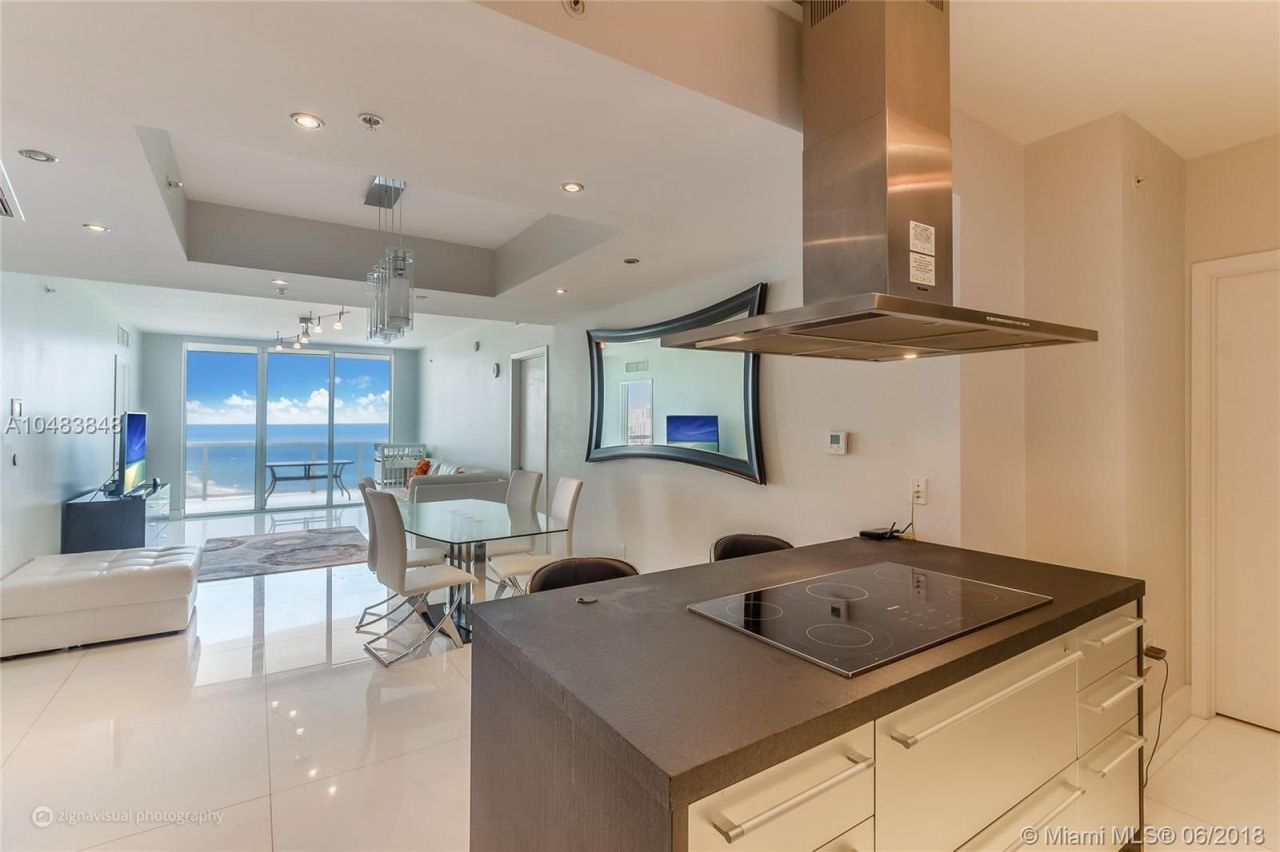 Апартаменты в Майами, США, 140 м² - фото 9