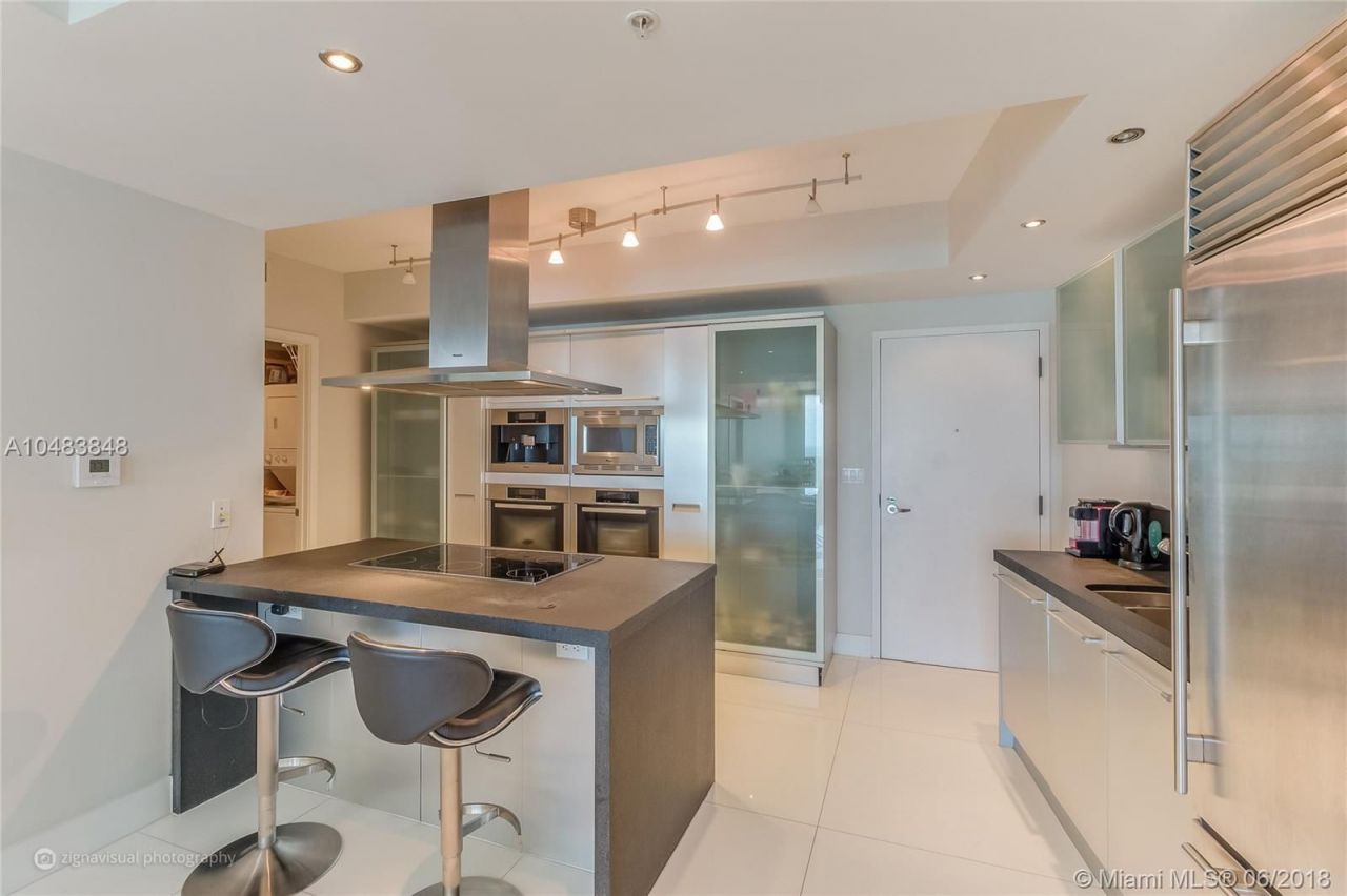 Апартаменты в Майами, США, 140 м² - фото 10