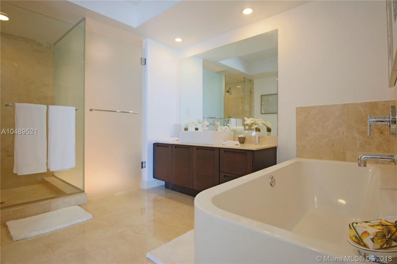 Квартира в Майами, США, 140 м² - фото 8