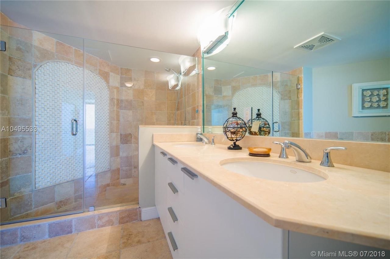 Квартира в Майами, США, 150 м² - фото 7