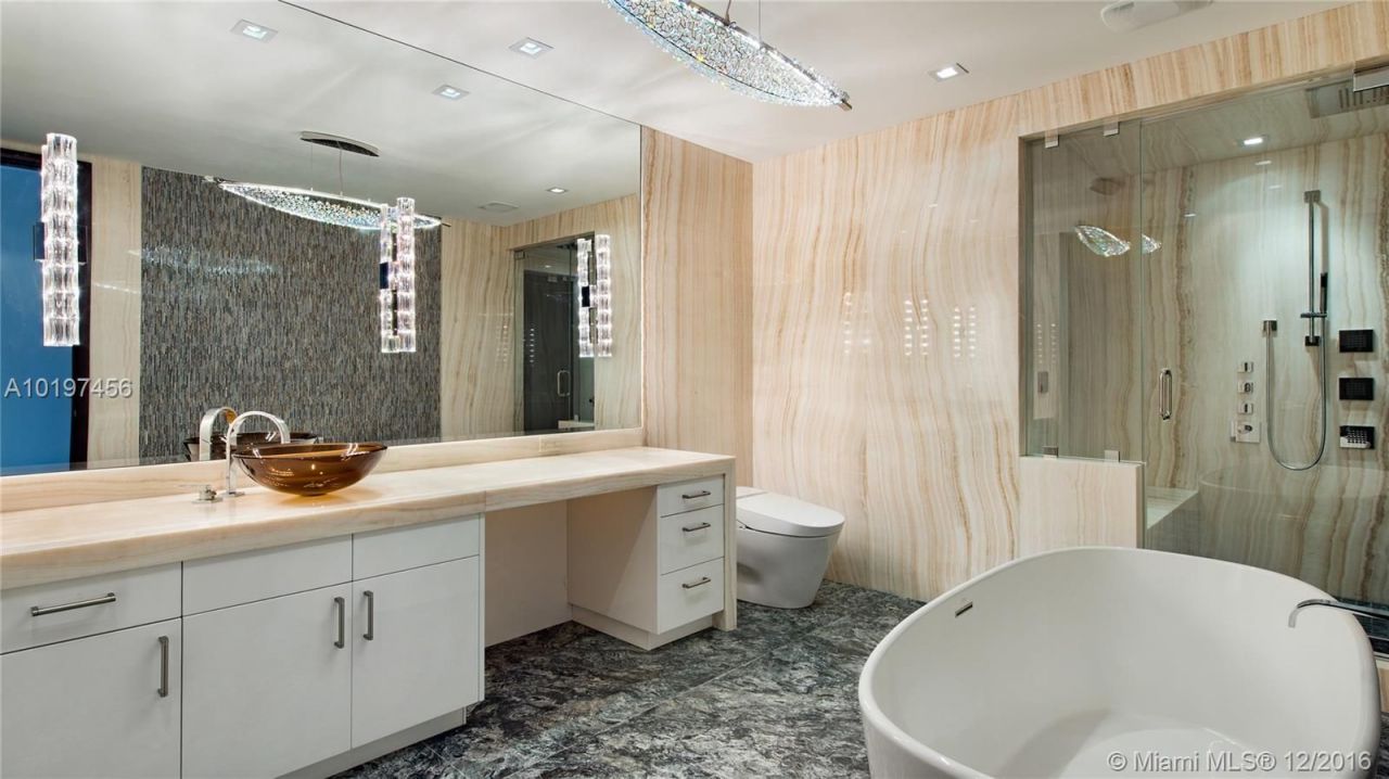 Квартира в Майами, США, 440 м² - фото 8