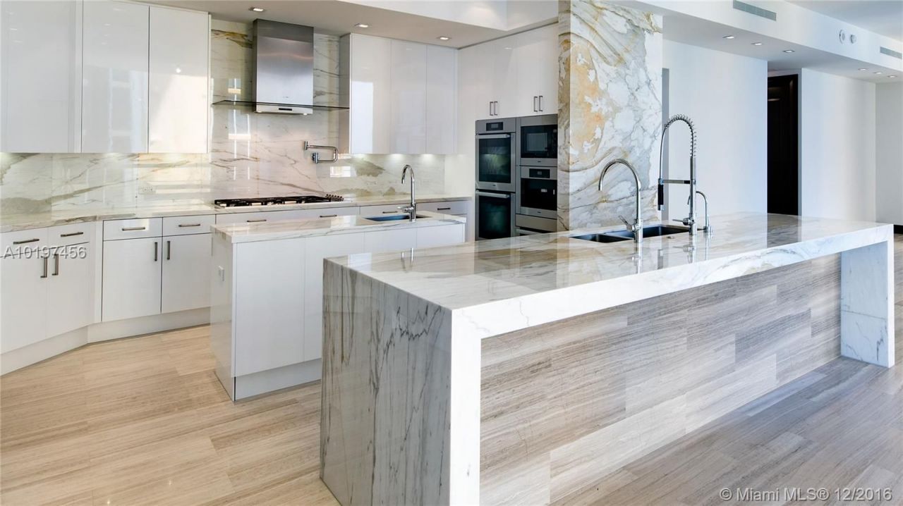 Квартира в Майами, США, 440 м² - фото 4