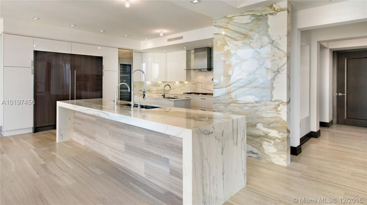 Квартира в Майами, США, 440 м² - фото 11