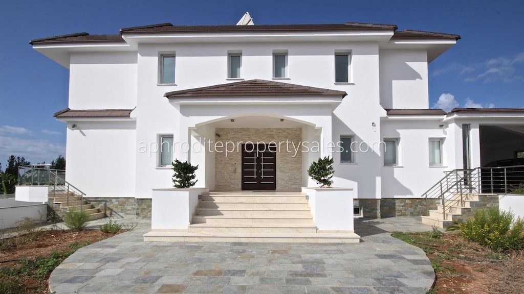 Дом в Пейе, Кипр, 662 м2 - фото 1