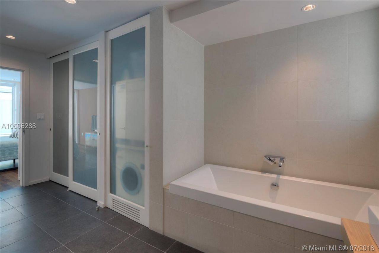 Квартира в Майами, США, 80 м² - фото 10