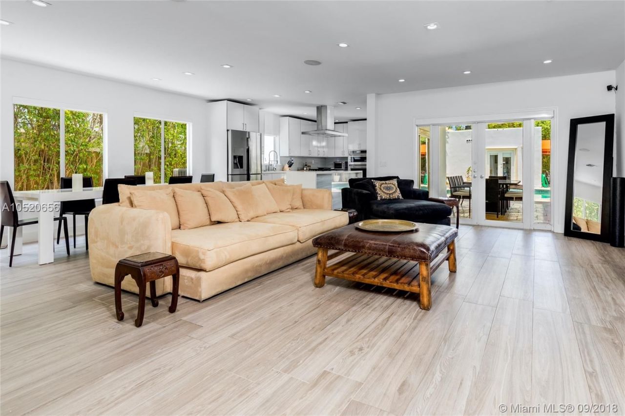 Дом в Майами, США, 280 м² - фото 9