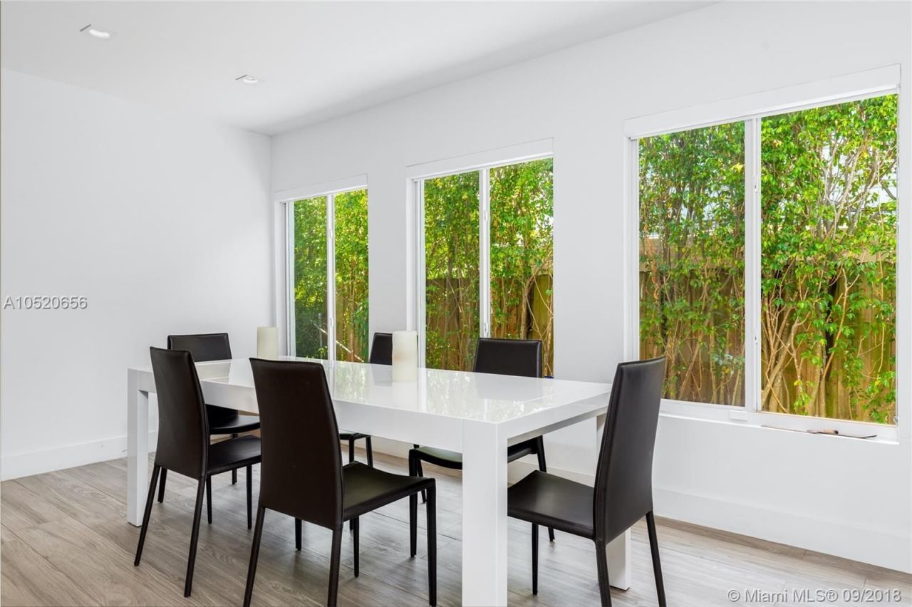 Дом в Майами, США, 280 м² - фото 12