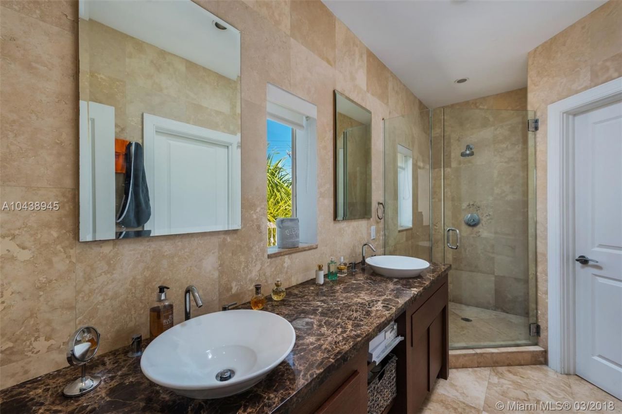 Дом в Майами, США, 190 м² - фото 5