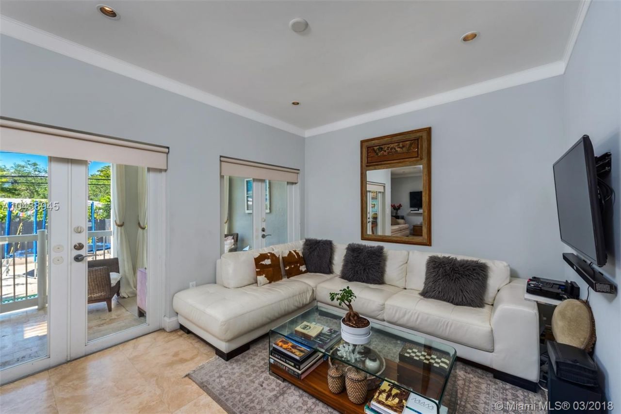 Дом в Майами, США, 190 м² - фото 12