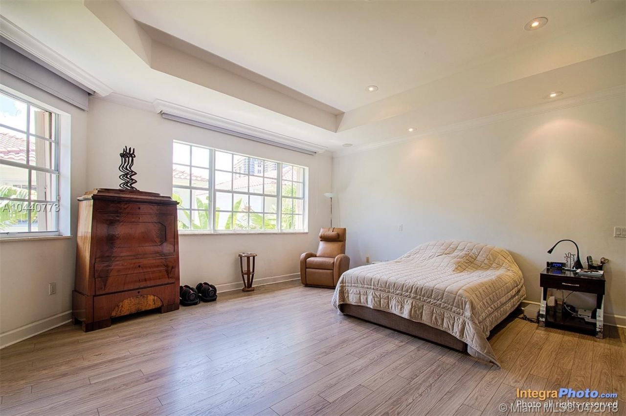 Дом в Майами, США, 400 м² - фото 7