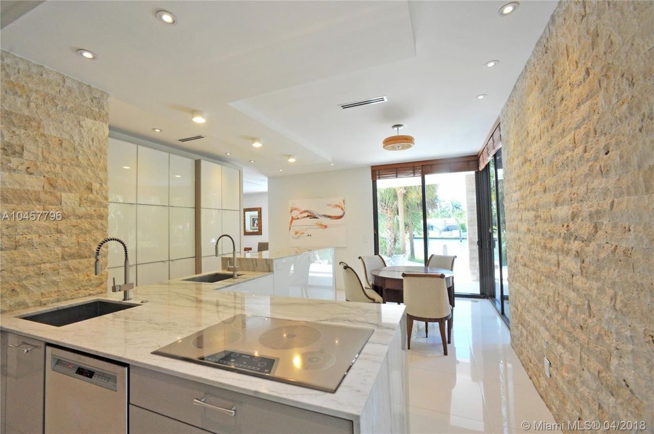 Дом в Майами, США, 320 м² - фото 7