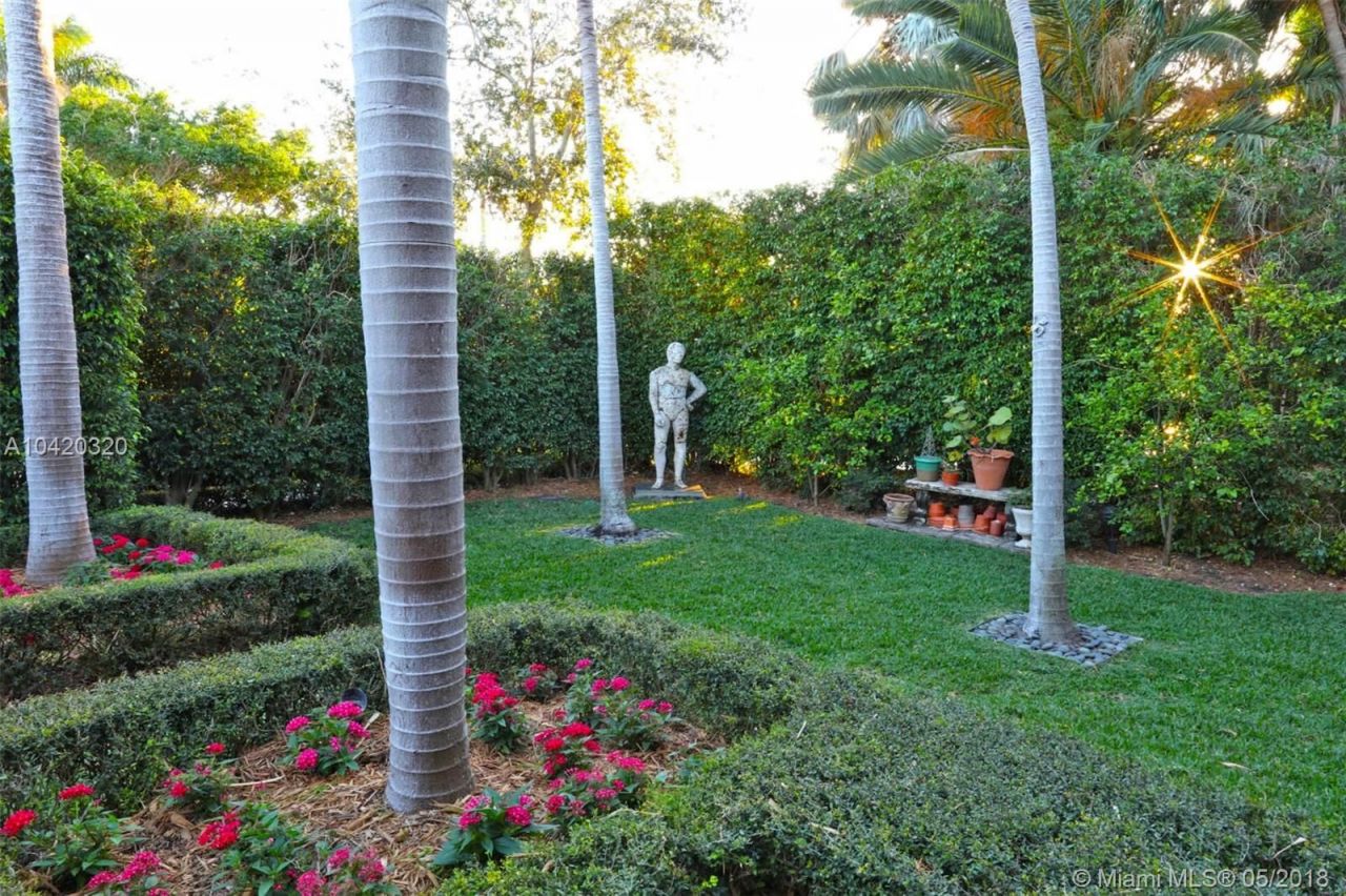 Дом в Майами, США, 380 м² - фото 12