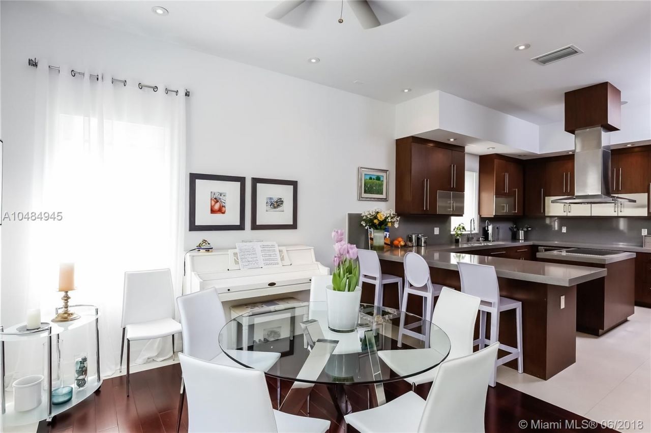 Дом в Майами, США, 450 м² - фото 8