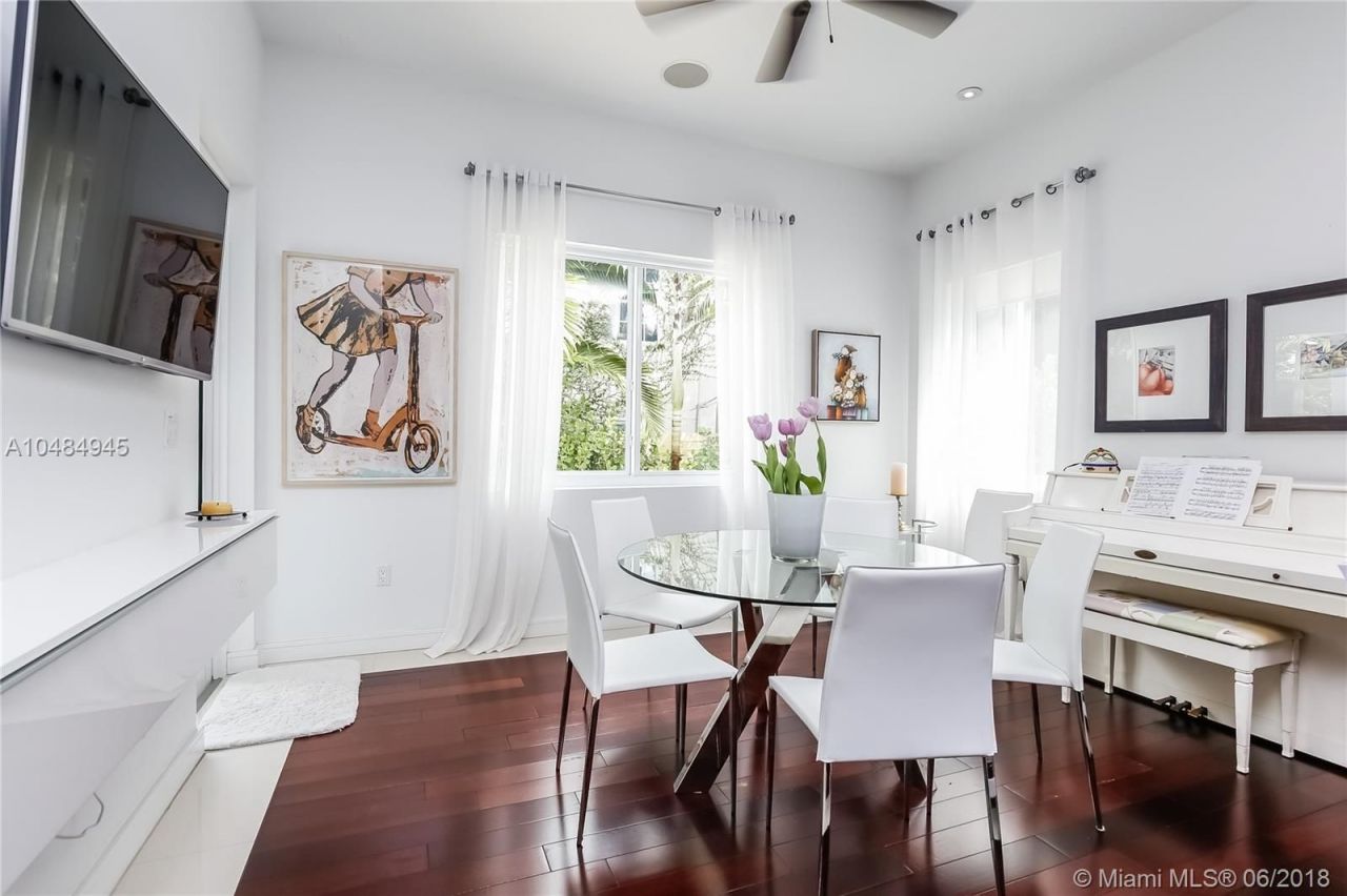 Дом в Майами, США, 450 м² - фото 9