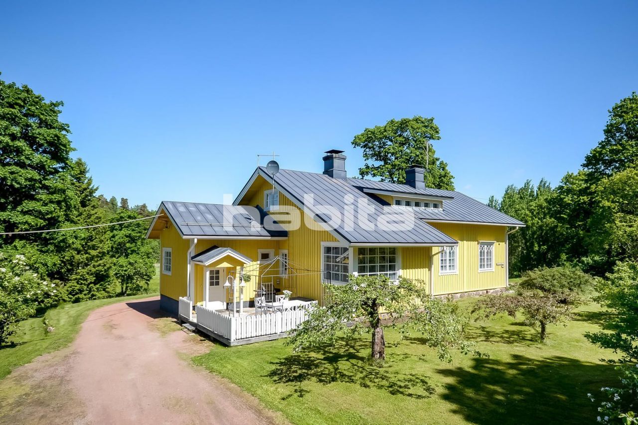 Дом в Ловииса, Финляндия, 222 м2 - фото 1