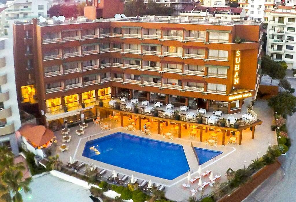 Отель, гостиница в Кушадасы, Турция, 2 700 м2 - фото 1