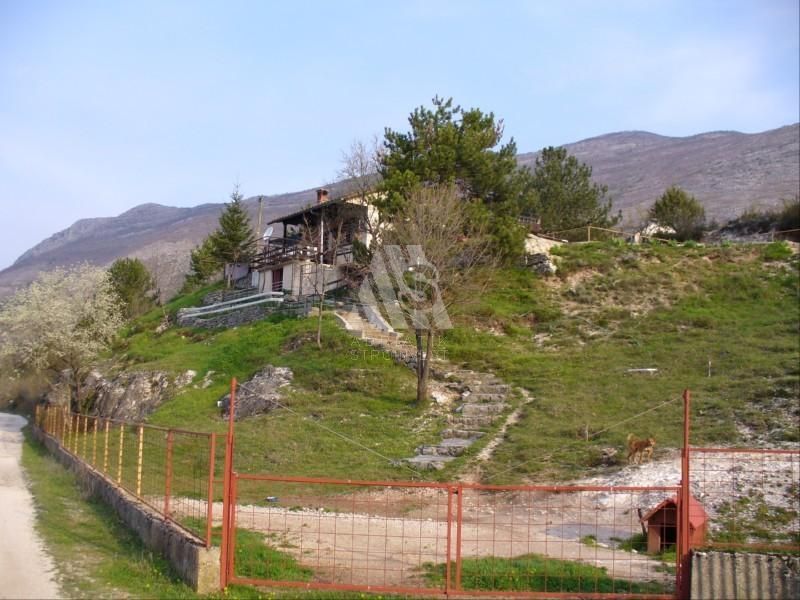 Дом в Никшиче, Черногория, 140 м2 - фото 1