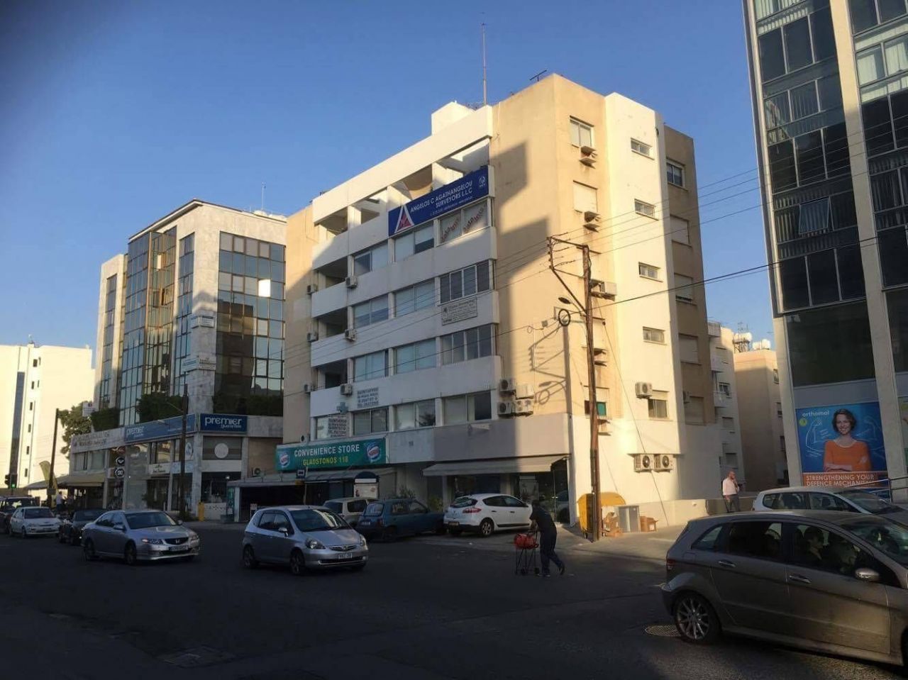 Коммерческая недвижимость в Лимасоле, Кипр, 1 440 м2 - фото 1