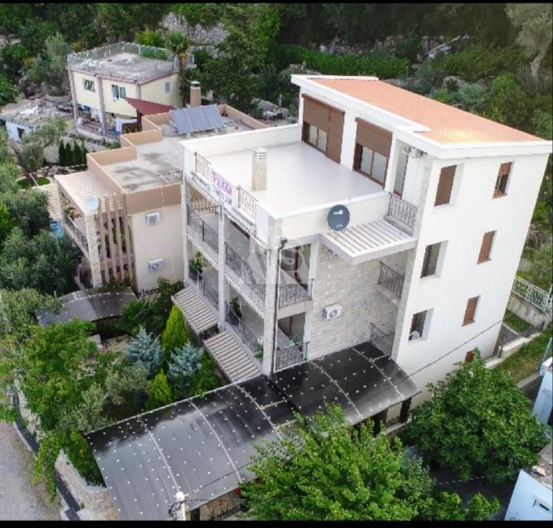 Вилла в Сутоморе, Черногория, 450 м² - фото 14