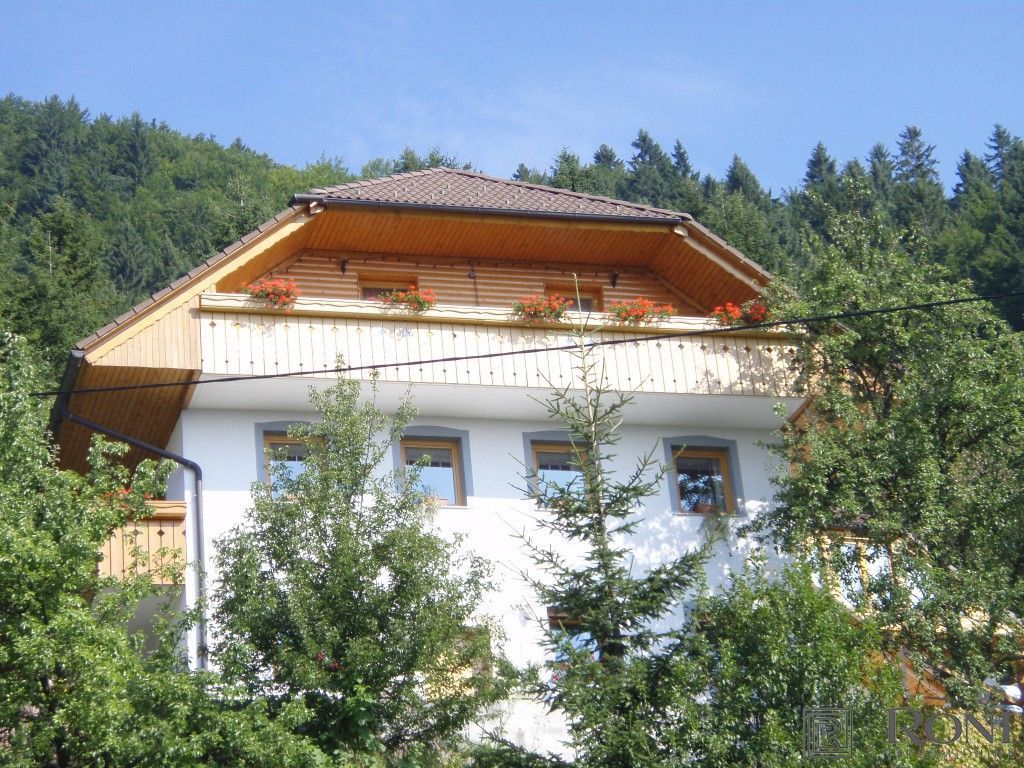 Отель, гостиница в Шкофья-Лока, Словения, 337 м2 - фото 1