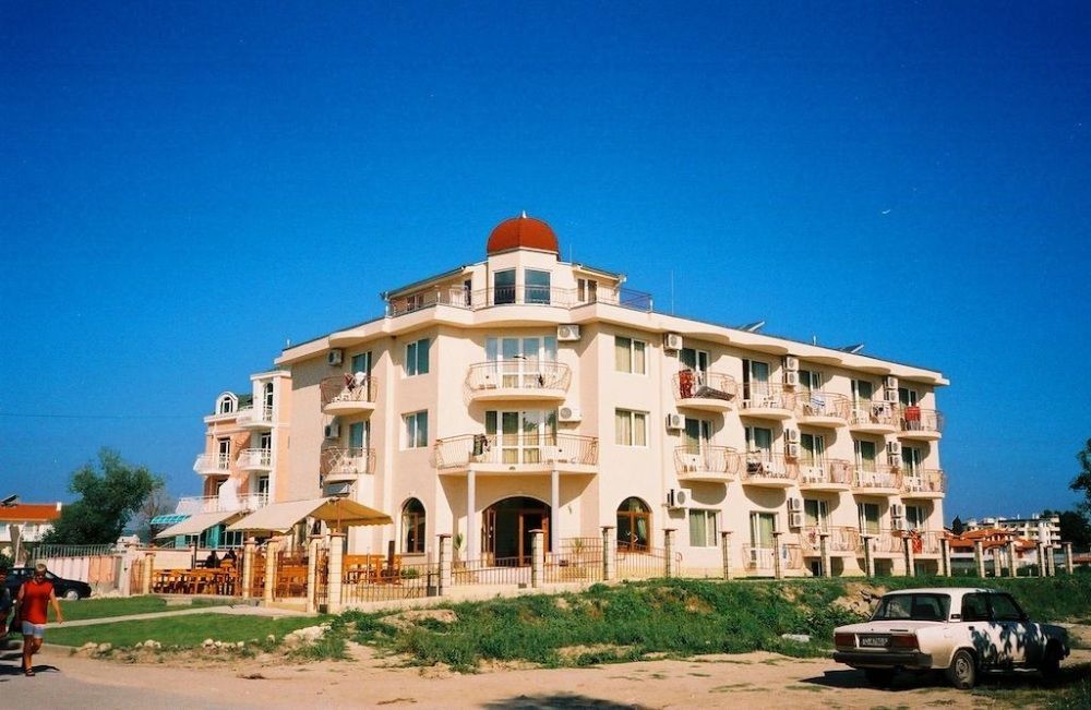 Отель, гостиница в Кранево, Болгария, 1 470 м2 - фото 1