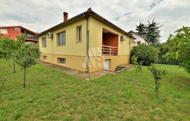 Дом в Подгорице, Черногория, 175 м2 - фото 1